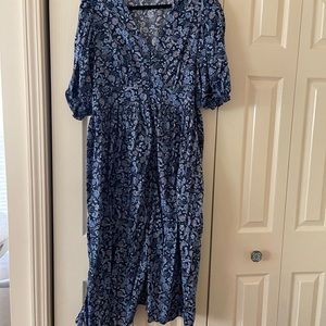 Old Navy Maxi dress new without tags